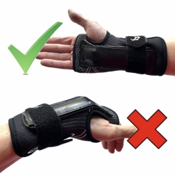 Demon Wrist Guards DS6450 for Skiing and Snowboarding